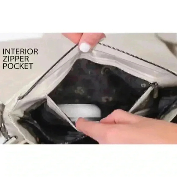 LUG Huddle Shoulder Bag / Purse/ Handbag - Metallic Pearl - Picture 13 of 15